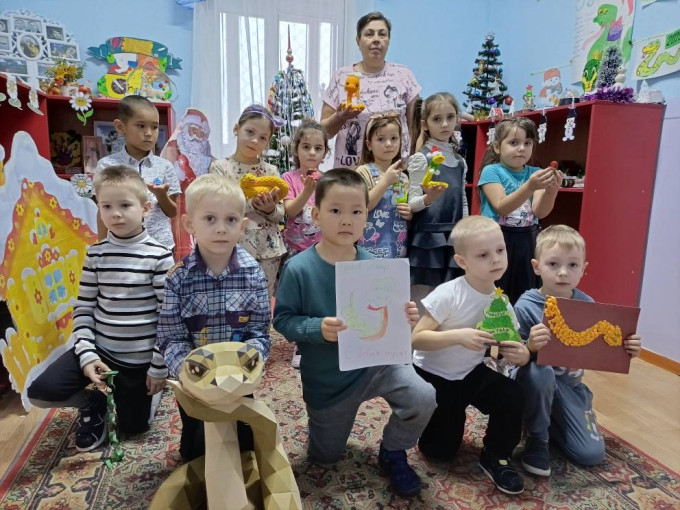 Выставка поделок «СИМВОЛ ГОДА-2024» Выставка поделок «СИМВОЛ ГОДА-2024».
